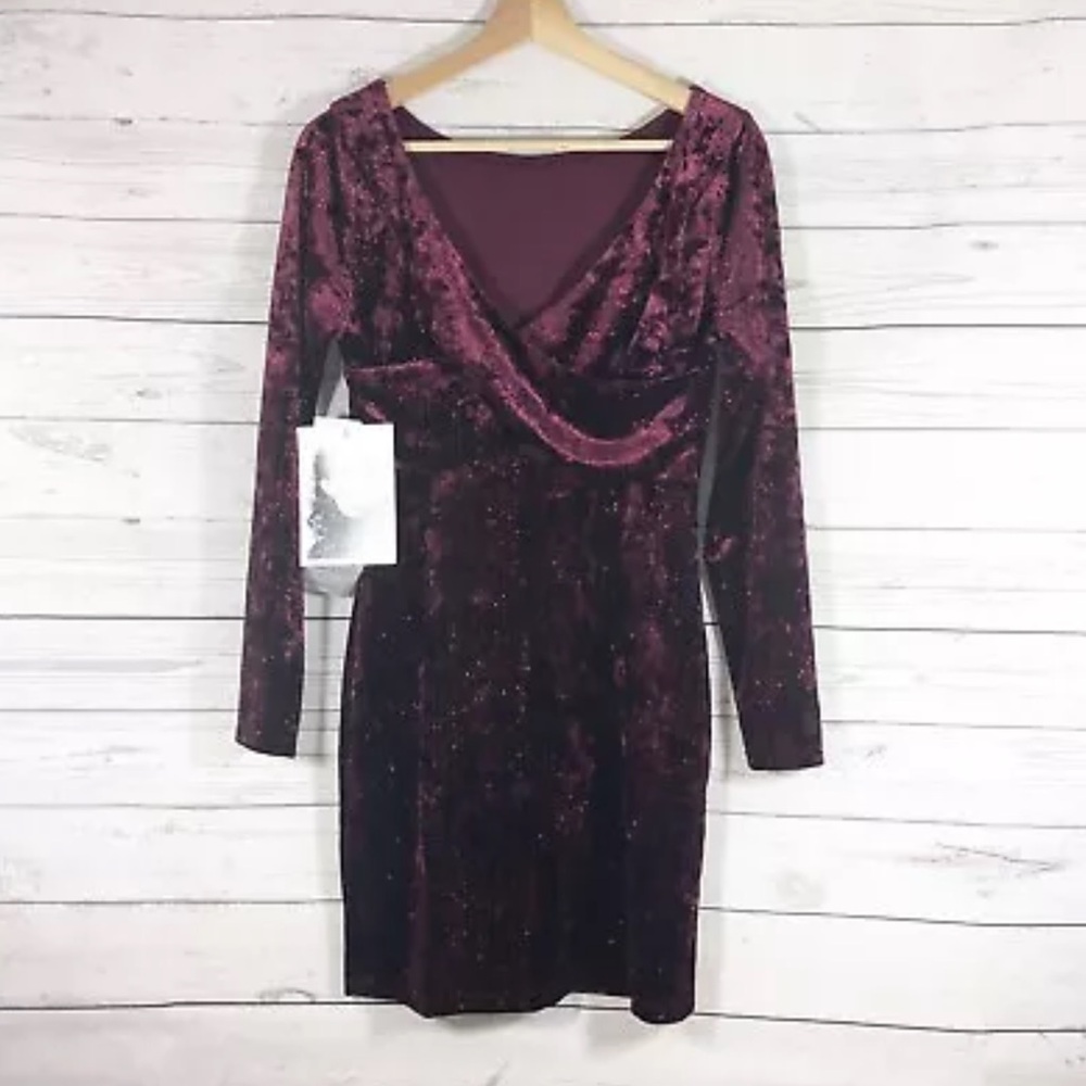 NWT Love Nickie Lew Embellished Velvet Cocktail Dress Long Sleeves Burgundy Sz L